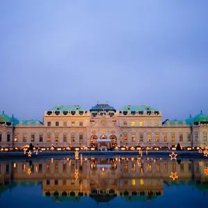 Comfortable Romantic 1 Bedroom Near Augarten Vienna