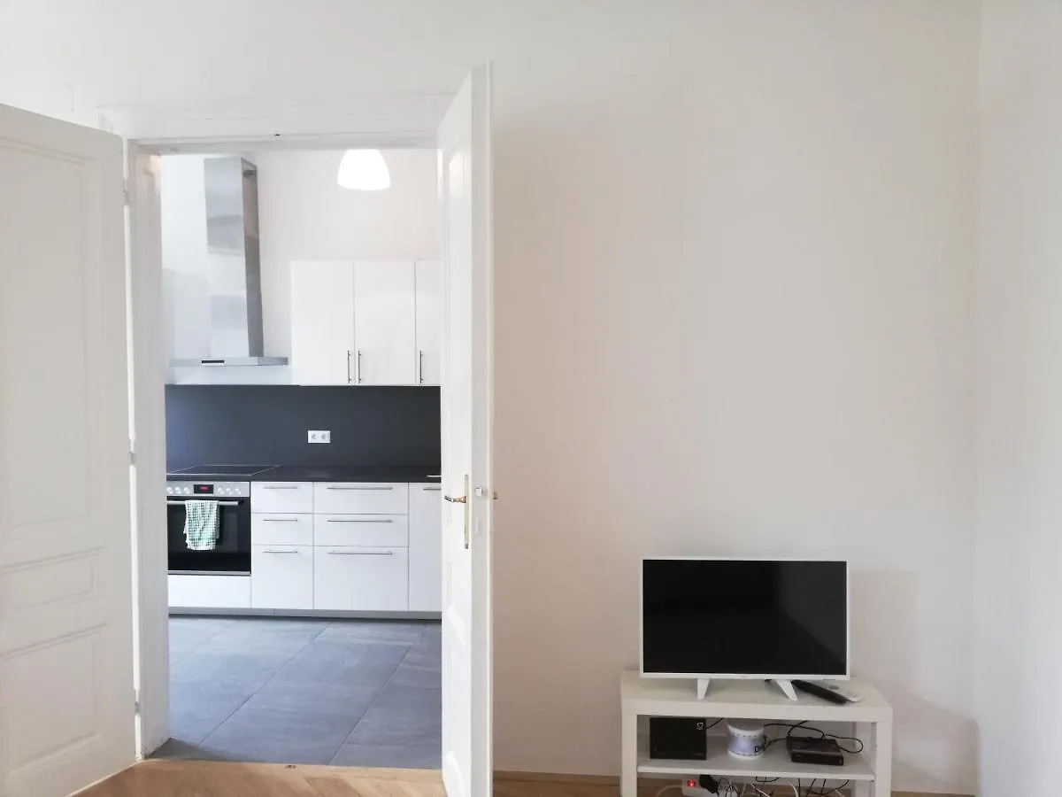 Central Living Apartments - Schoenbrunn Vienna