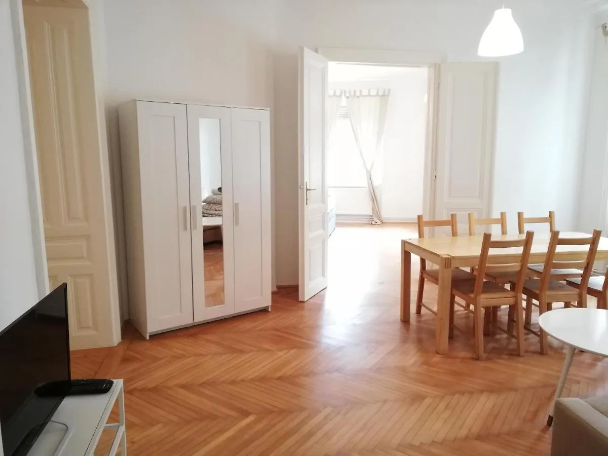 Central Living Apartments - Schoenbrunn Vienna