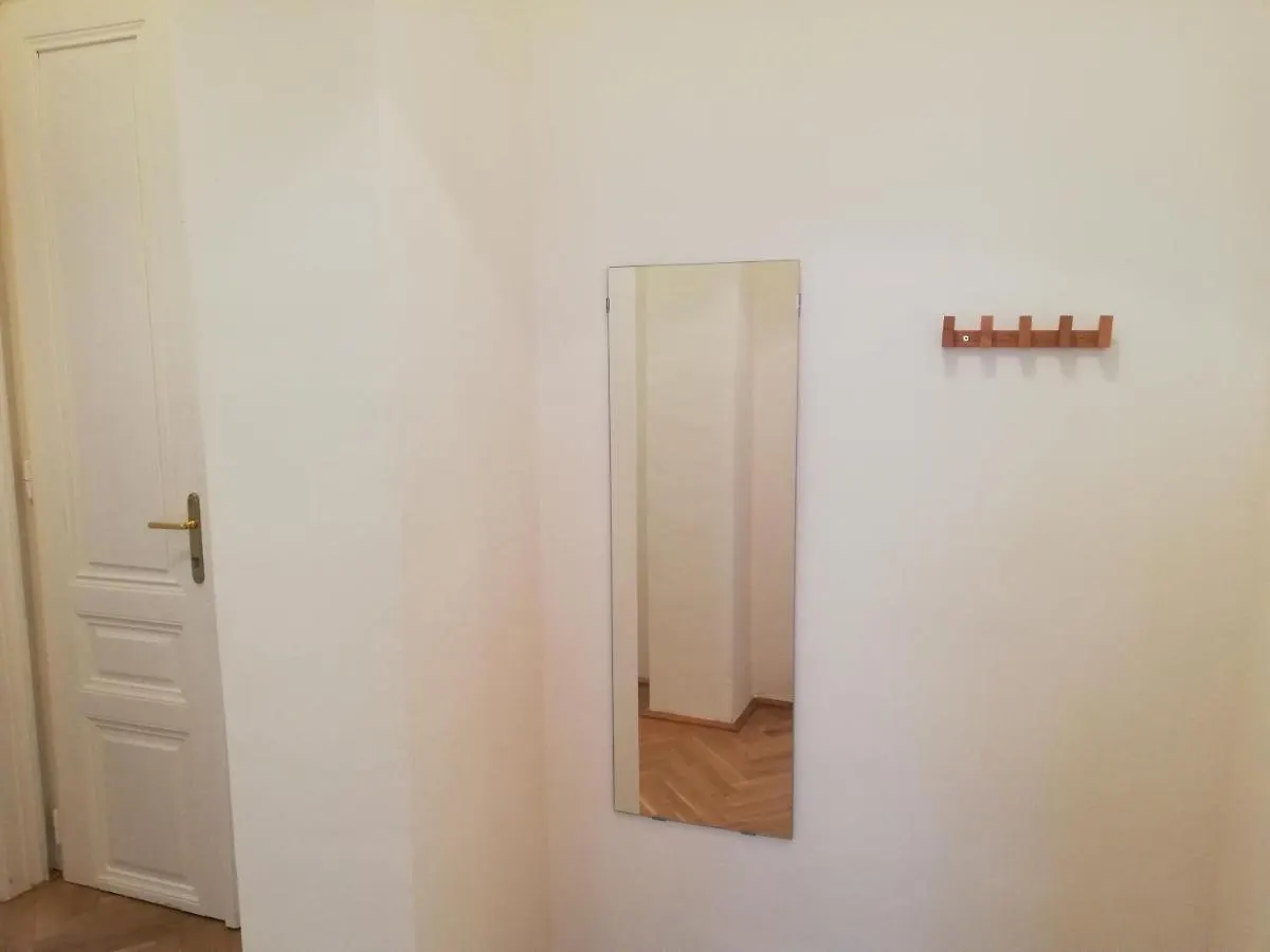 Central Living Apartments - Schoenbrunn Vienna