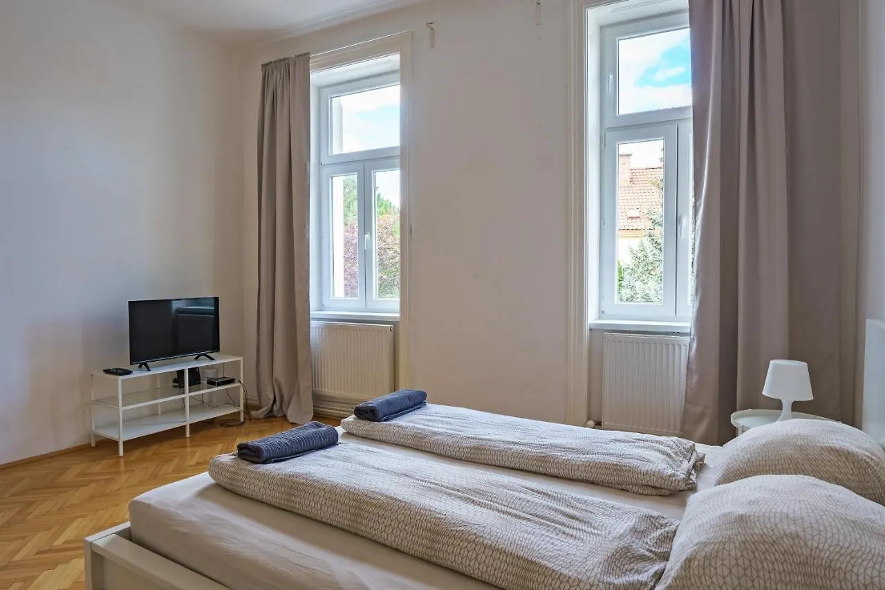 Central Living Apartments - Schoenbrunn Vienna