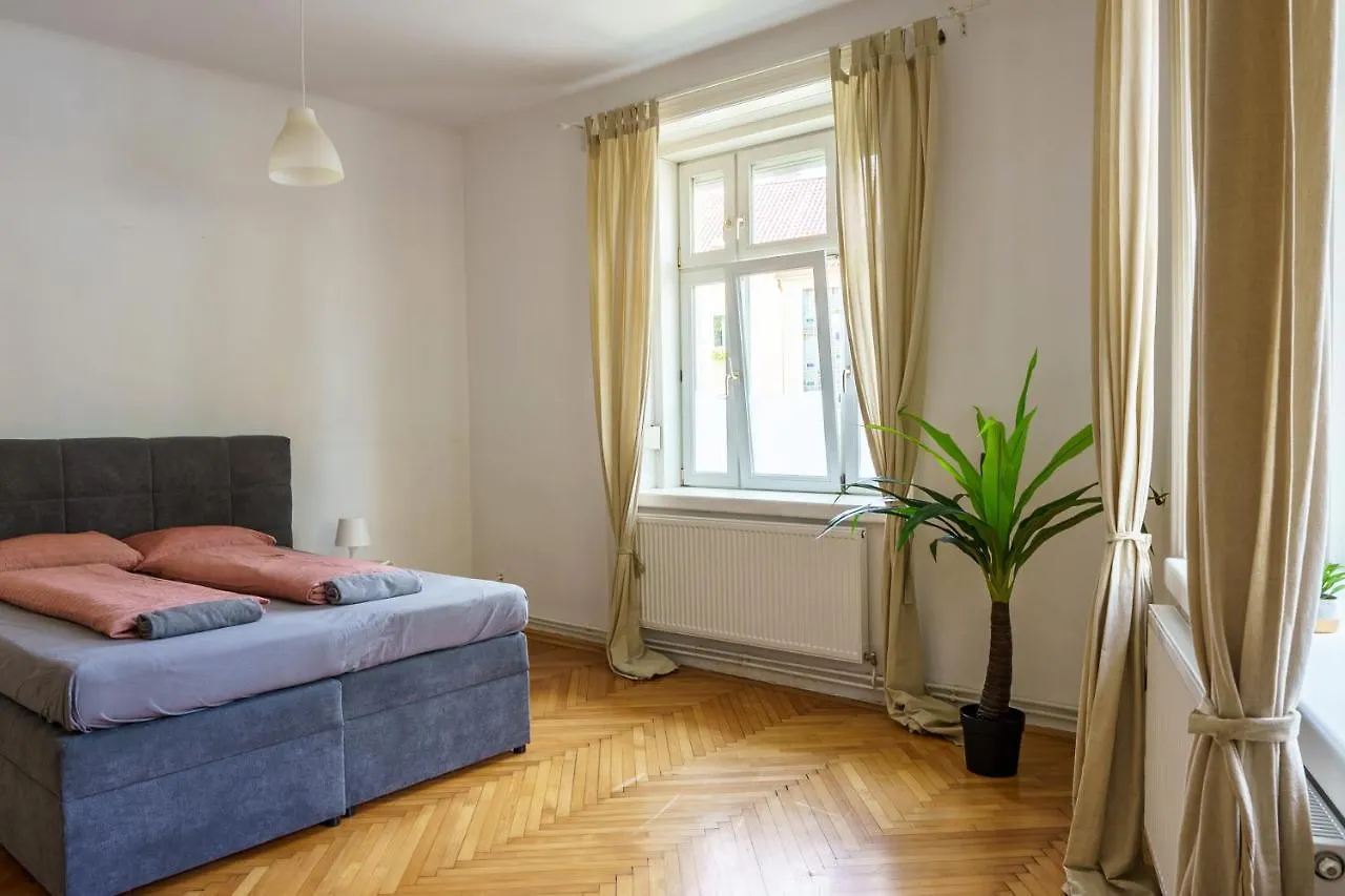 Central Living Apartments - Schoenbrunn Vienna