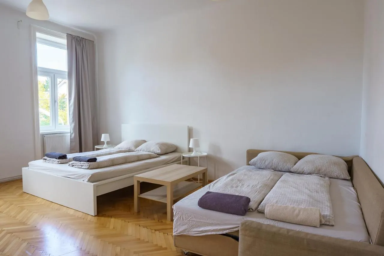 Central Living Apartments - Schoenbrunn Vienna