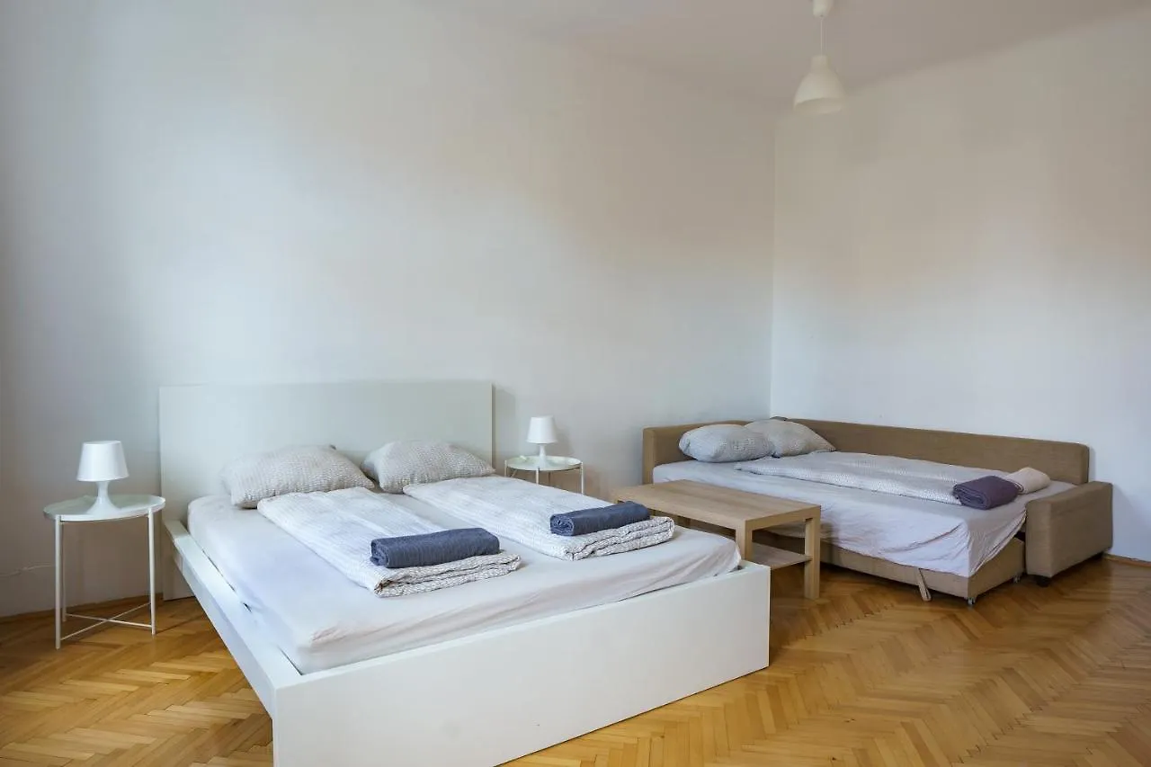 Central Living Apartments - Schoenbrunn Vienna
