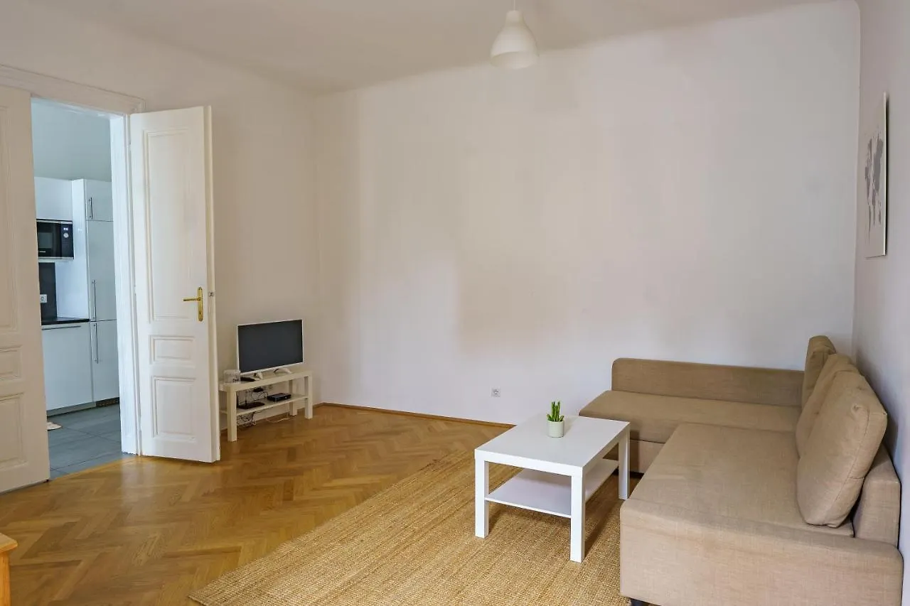 Central Living Apartments - Schoenbrunn Vienna