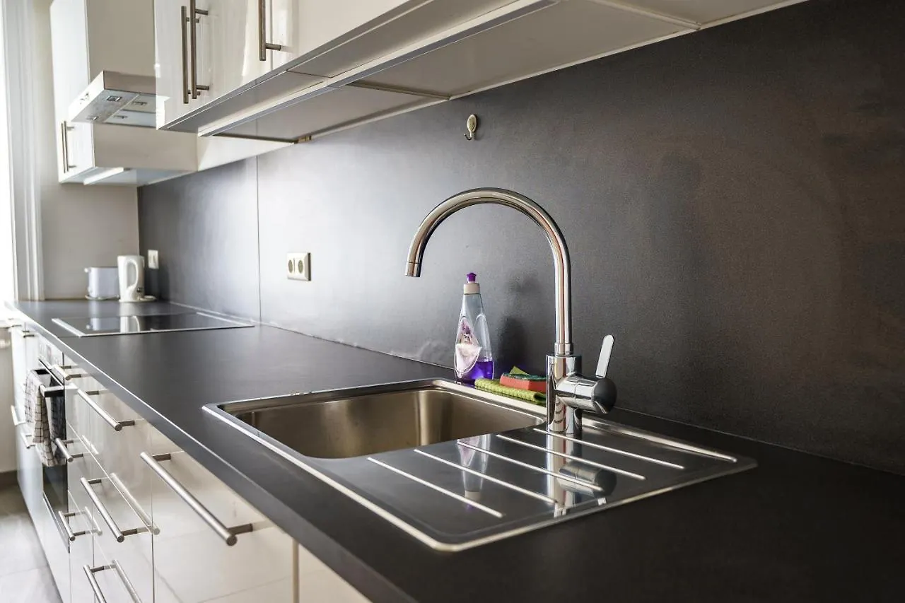 Central Living Apartments - Schoenbrunn Vienna